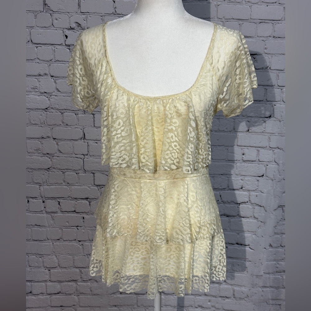 Dots Cream Lace Top Size M